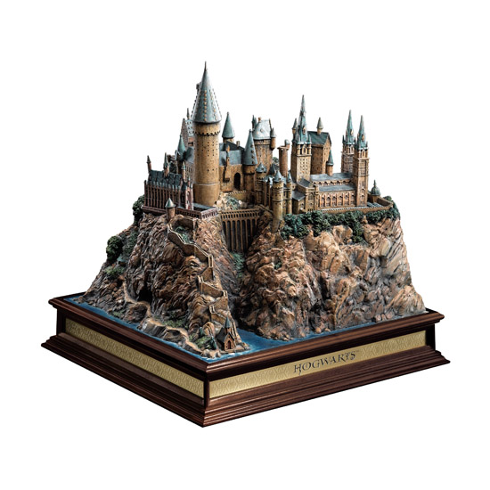 Hogwarts Castle at noblecollection.com